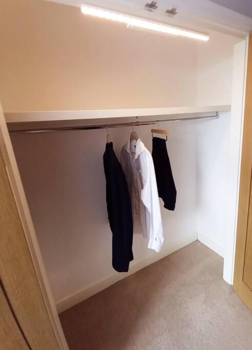 Ultra-Luxury City Centre 2 Bed Apartment, With Free Parking Cardiff Exteriér fotografie